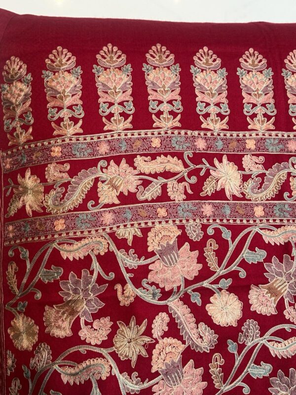 MAROON RED COLOR EMBROIDERED PASHMINA KASHMIRI SHAWL