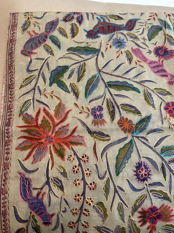 EMBROIDERED KASHMIRI PASHMINA SHAWL