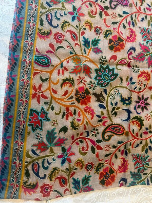 SKIN COLOR FLOWER PATTERN KANI PASHMINA KASHMIRI SHAWL